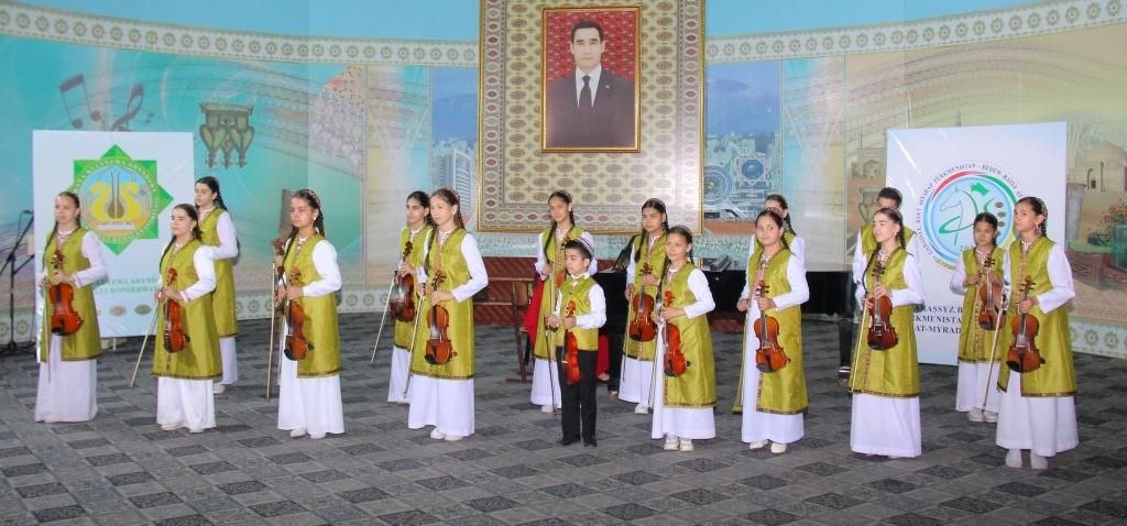 “Bahar ylhamy” atly aýdym-sazly konsert geçirildi